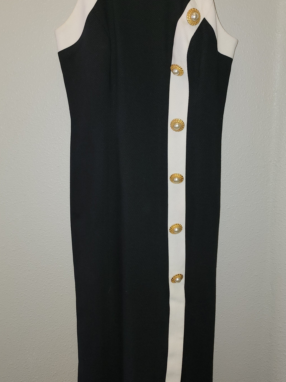 Cache Black and White Sleeveless Dress with Gold Buttons Size 6